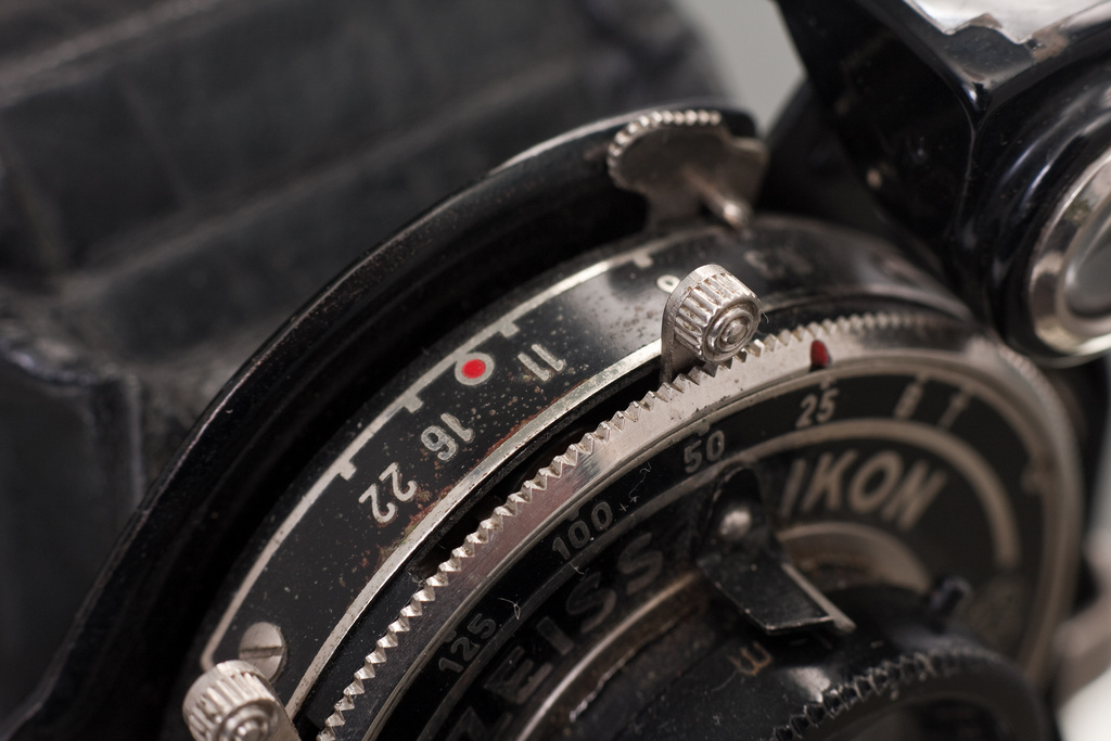 Dial de obruración en un objetivo Zeiss Ikon | Horia Varlan
