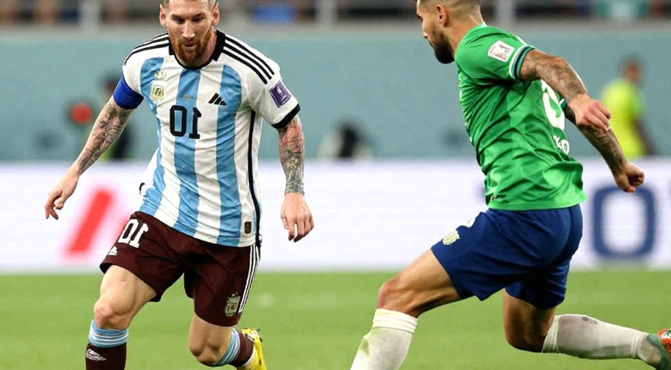 The One Who Places the Ball: The Quiet Pulse of Japanese Football in a Major Tournament Season