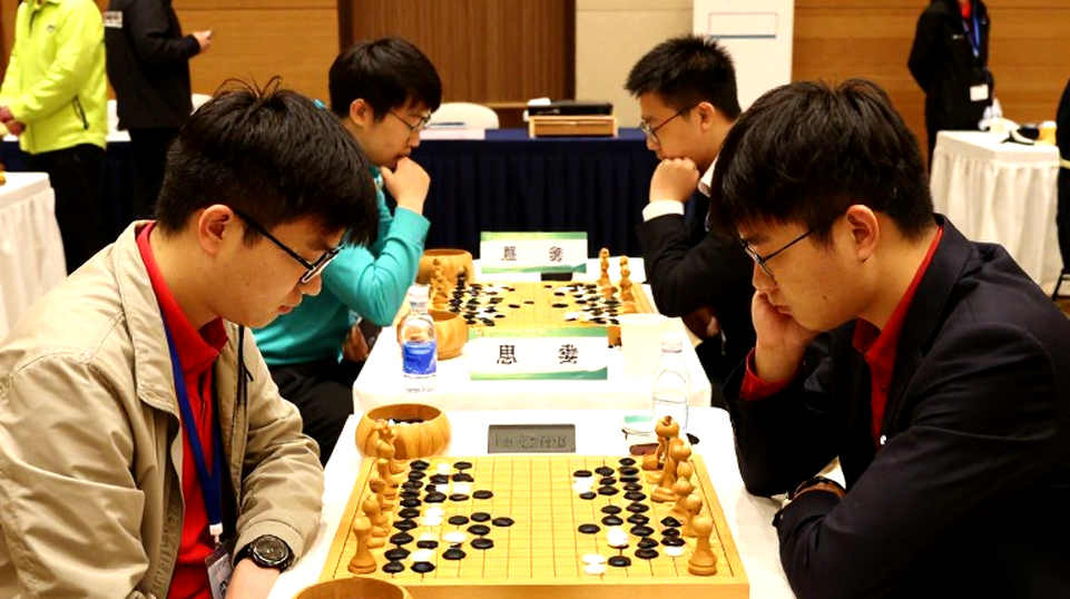 FRITZ 20 của ChessBase: Bản giới thiệu không số liệu và cách người chơi cờ nên kiểm chứng