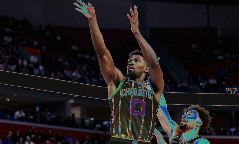 Anadolu Efes Thắng Trận Thứ Hai Tại BSL: Năm Cầu Thủ Ghi Trên 10 Điểm Và Câu Hỏi Về Vai Trò Của Matthew Strazel