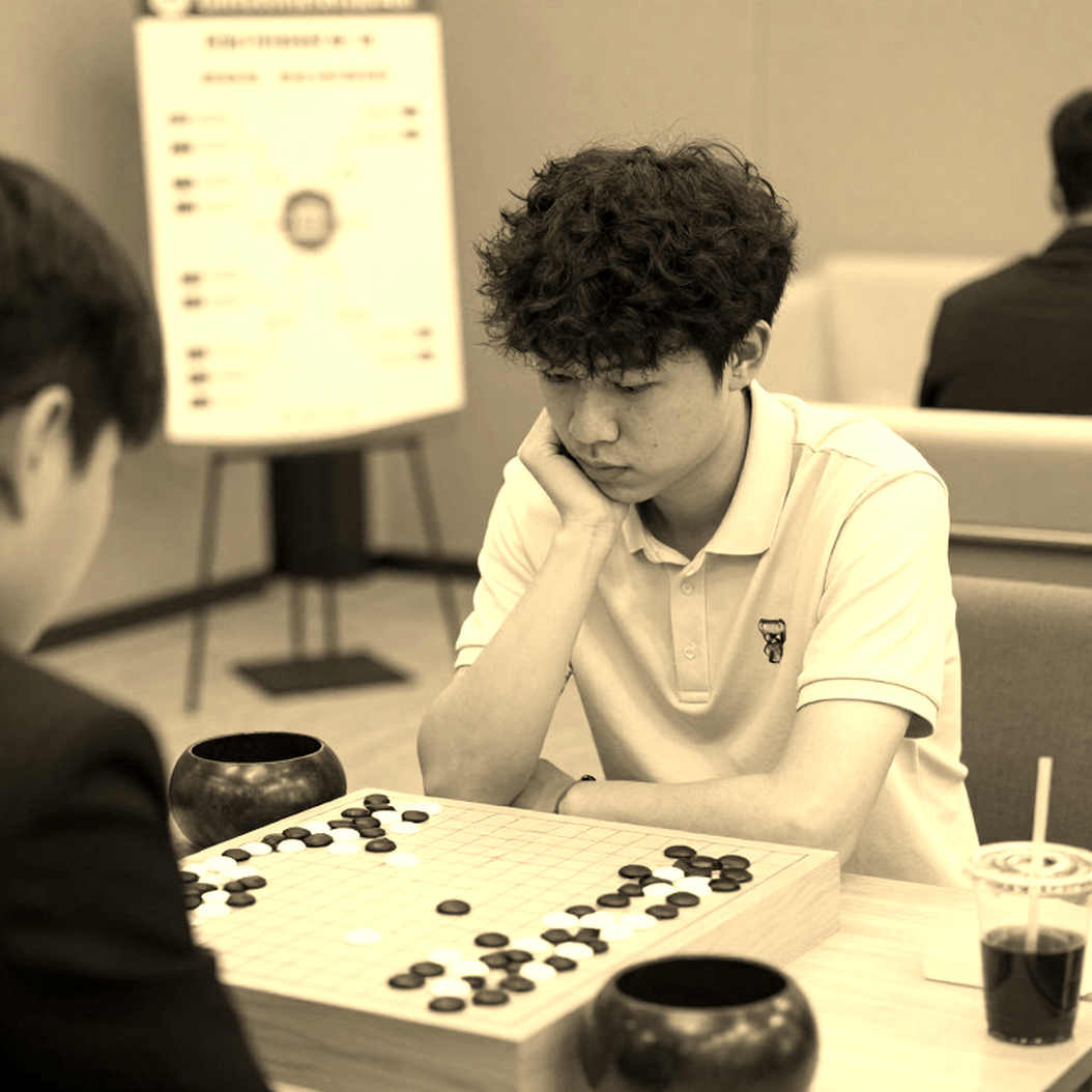 60 phút học Scandinavian Defense: Giữa huyền thoại Bent Larsen và cái bóng của Magnus Carlsen