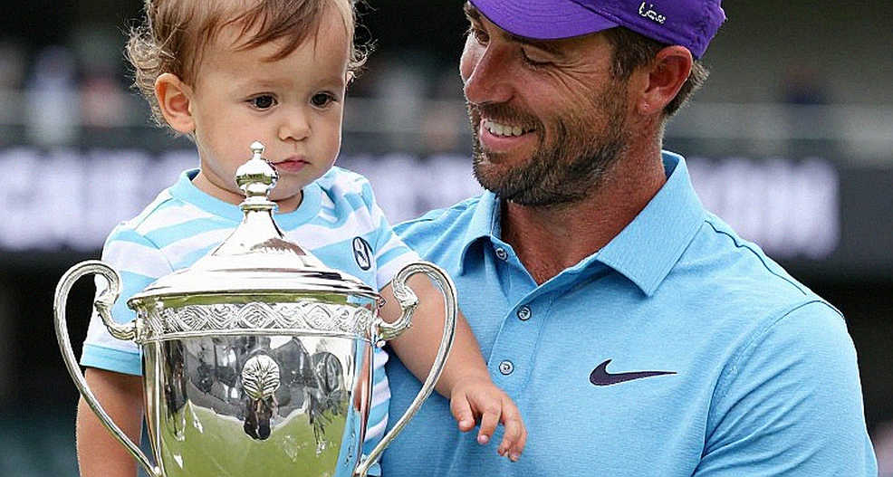 Bốn foot ở hố 18: Brendon de Jonge, Ernie Els và buổi chiều hạ gục Tiger Woods Bốn foot ở hố 18: Brendon de Jonge, Ernie Els và buổi chiều hạ gục Tiger Woods