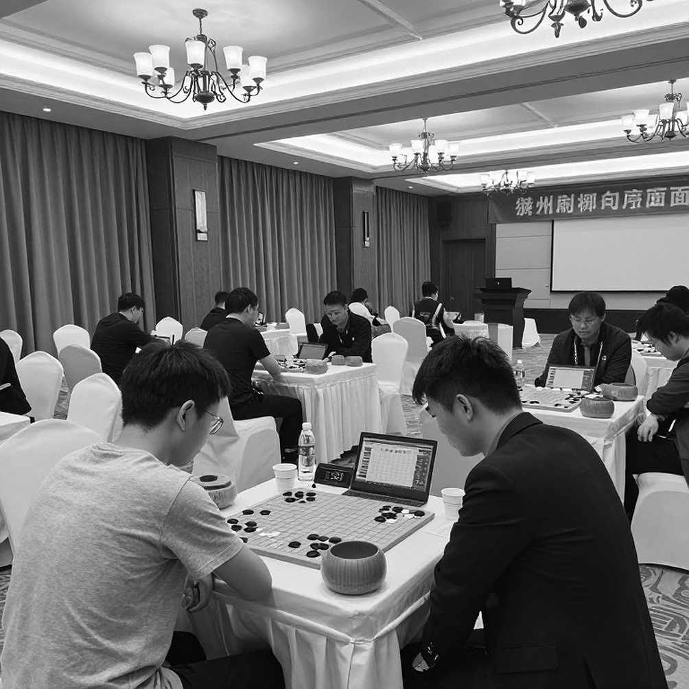 Lời hứa về 'tương lai cờ vua' và một danh sách không có bóng hồng Lời hứa về 'tương lai cờ vua' và một danh sách không có bóng hồng