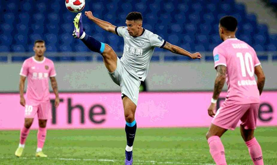 V.League thiếu dữ liệu, nên trọng tài thành tấm bia