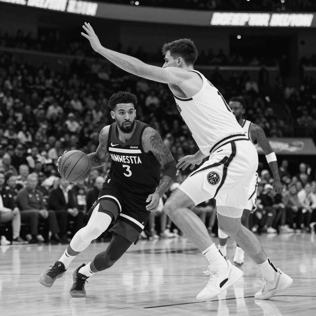 Evan Fournier khoe áo Olympiacos: 'Chiến thắng hay thua, hãy tôn vinh những gì nó đại diện'